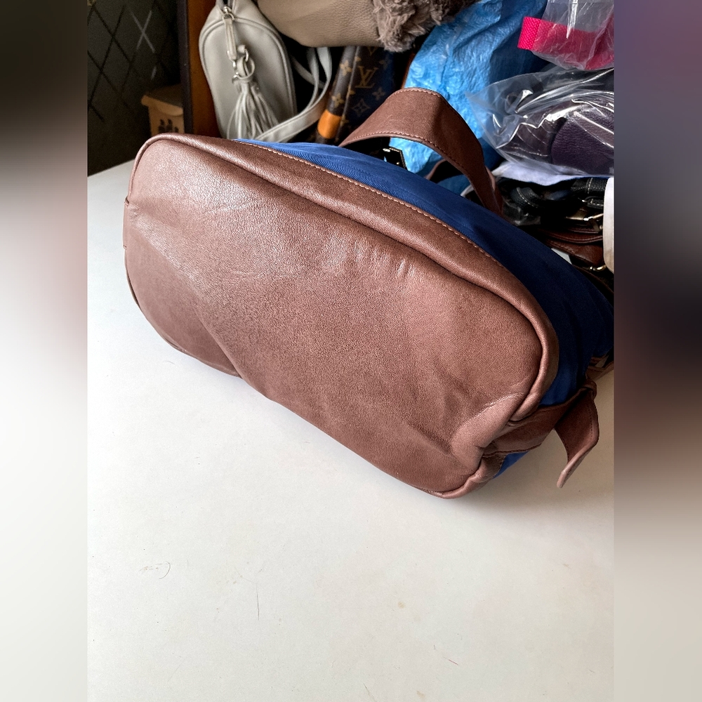 Authentic imported nylon bag blue and brown - Picture 6 of 15